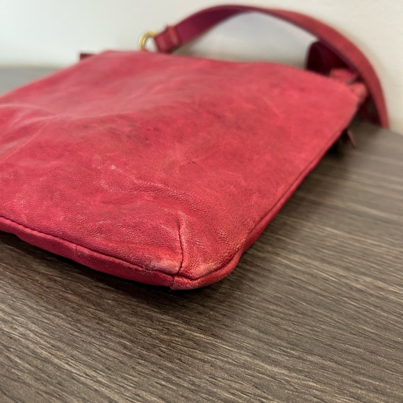 Fossil Red Leather Gold Key Vintage Crossbody Bag Purse - Picture 8 of 12